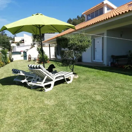 Terreno Mimosas Quarto em Acomodações Particulares Aveiro