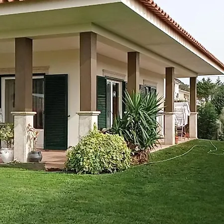 Terreno Mimosas 홈스테이 아베이루